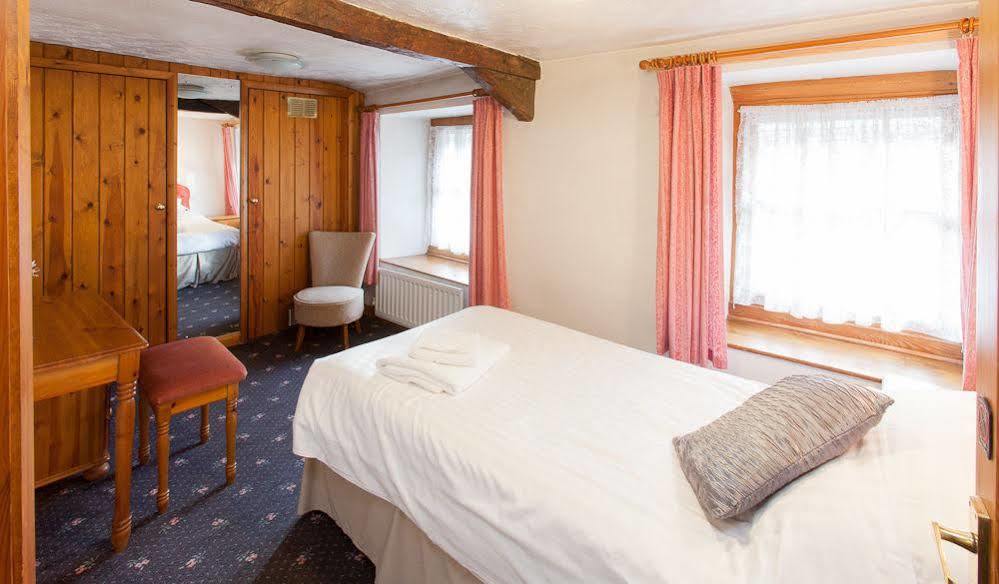 The Dalesman Country Inn Sedbergh Esterno foto