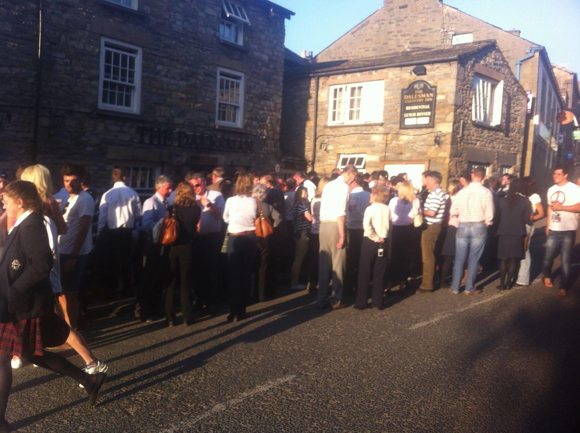 The Dalesman Country Inn Sedbergh Esterno foto